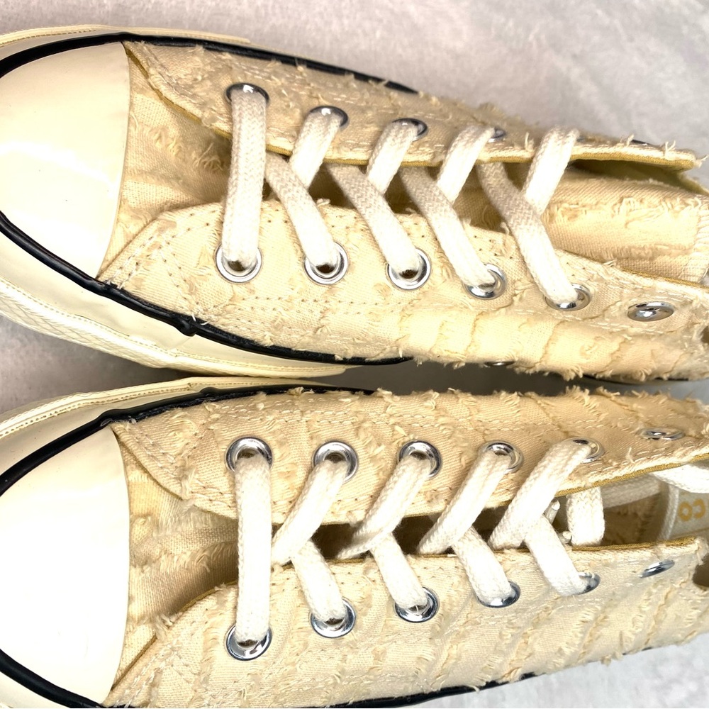 Converse Chuck Taylor Low Cream Distressed Canvas Sneakers Women’s Size 6 - Picture 8 of 12